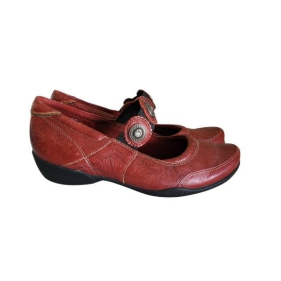 Taos Footwear Shoes - TAOS Leather Red Black Mary Jane Slip On Walk Skirt Casual Loafer Shoe Women 7